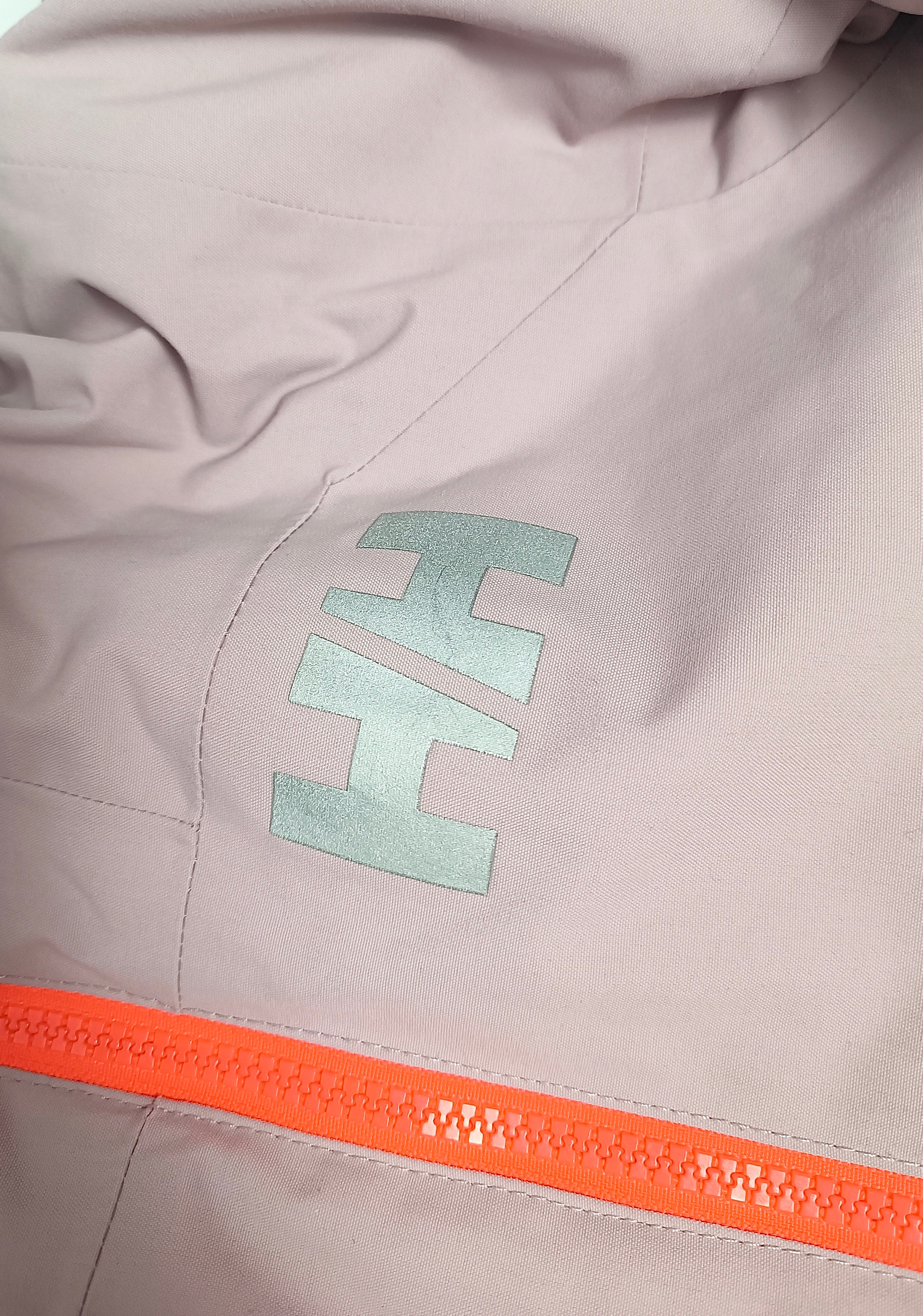 Schneeanzug von Helly Hansen, Gr. 122/128