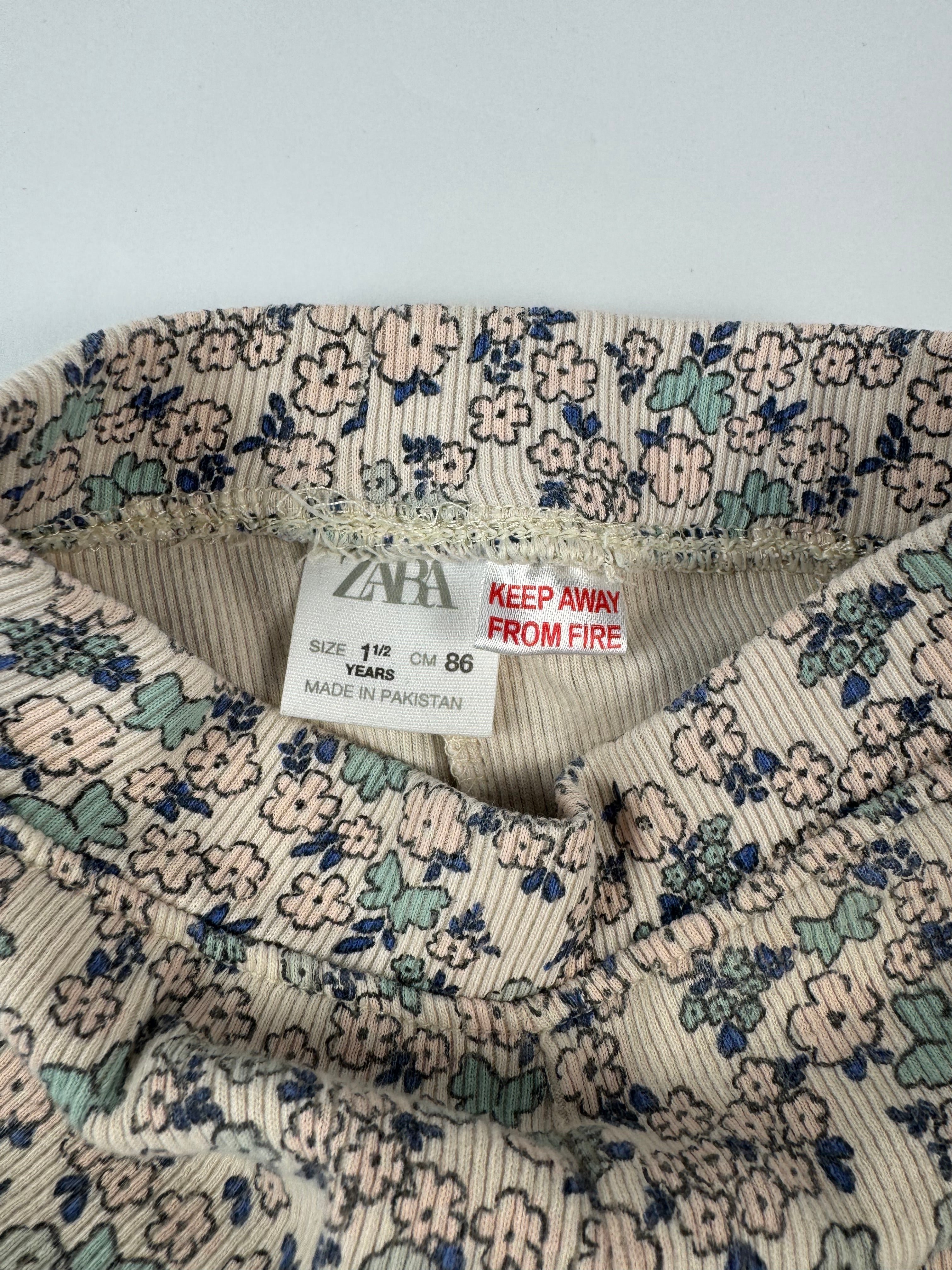 Leggings von Zara Gr. 86