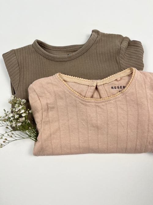 2 Bodys von Reserved und H&M, Gr.80