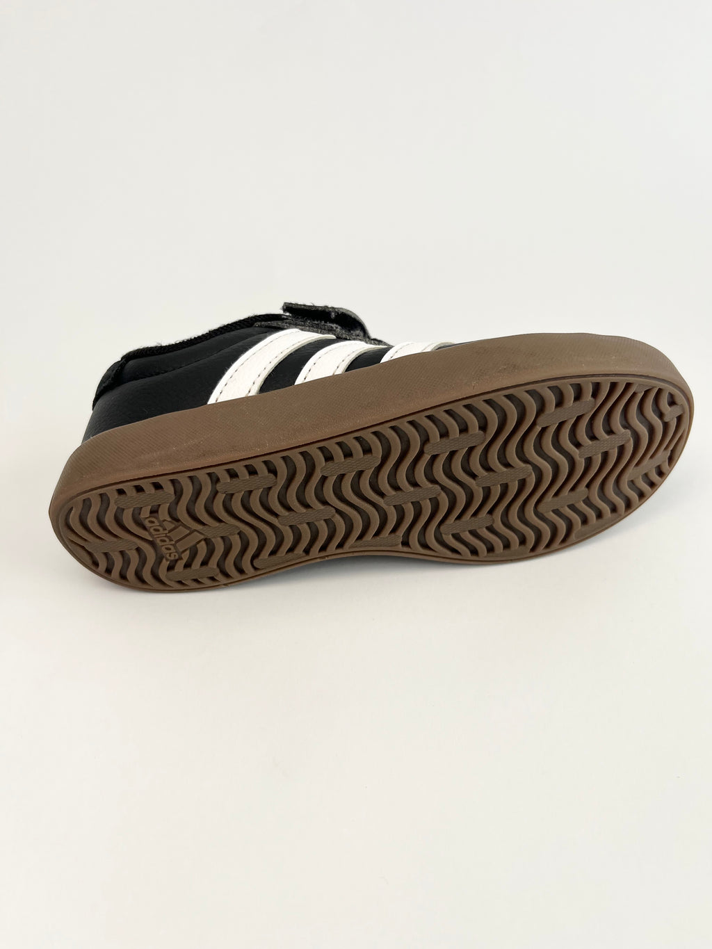 Sneaker von Adidas, Gr. 28